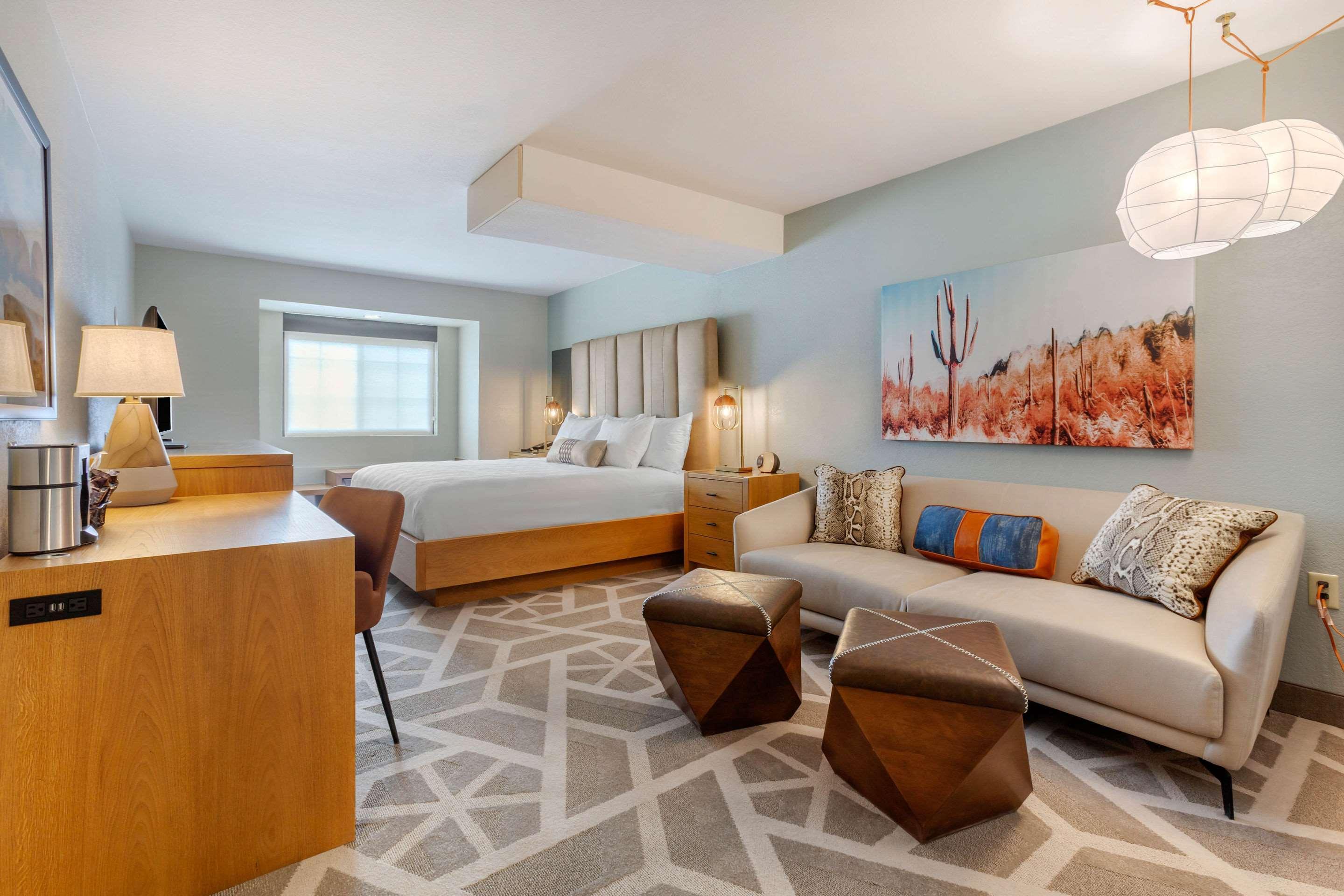La Quinta & By Wyndham University, Phoenix 2*