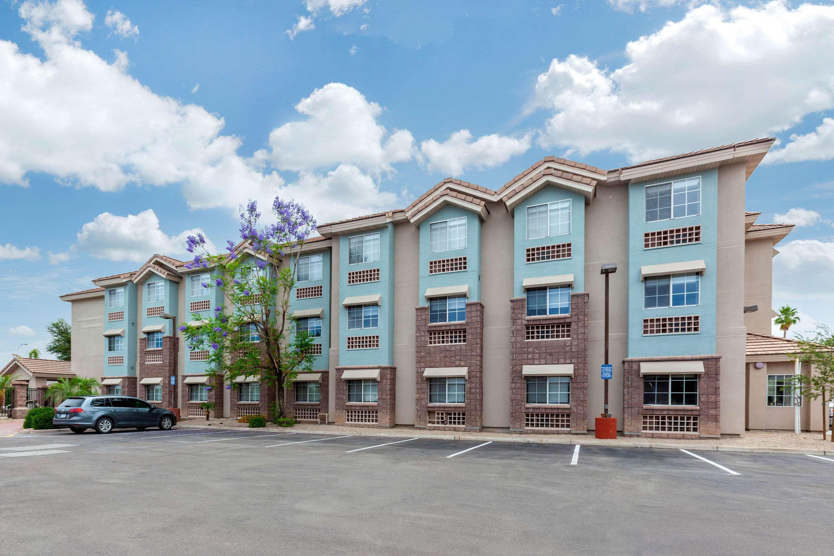 La Quinta & By Wyndham University, Phoenix 2*