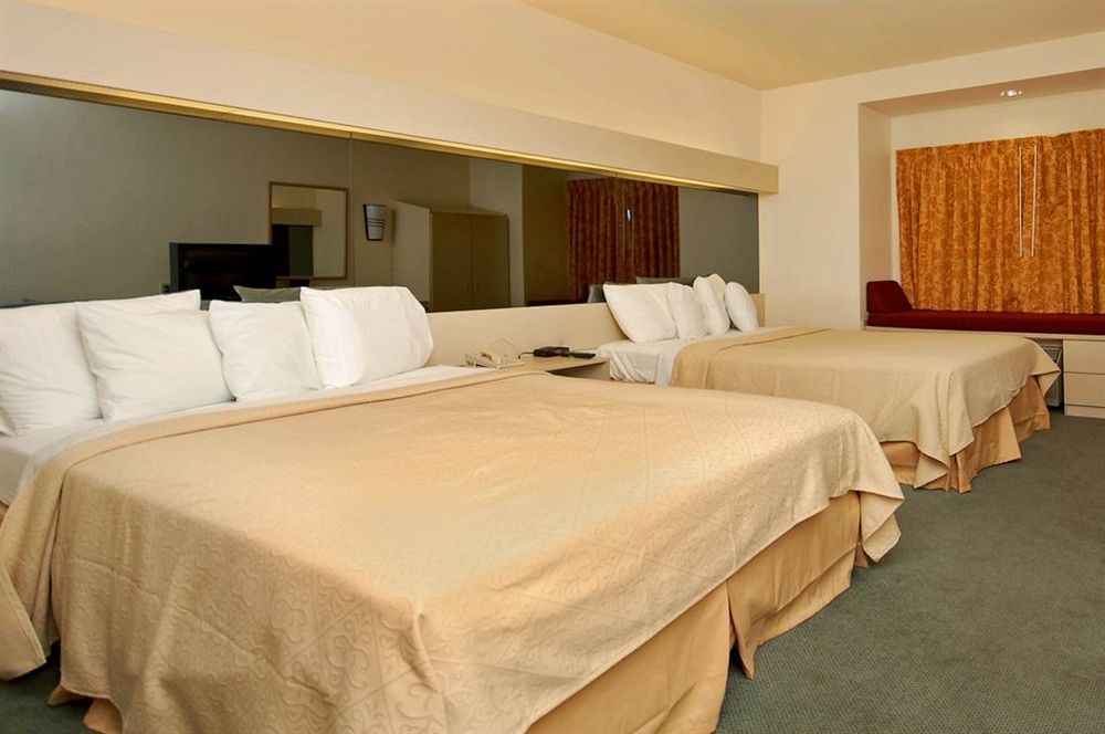 La Quinta & By Wyndham University, Phoenix Hotel