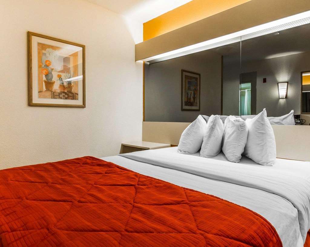 Hotel La Quinta & By Wyndham University, Phoenix 2*