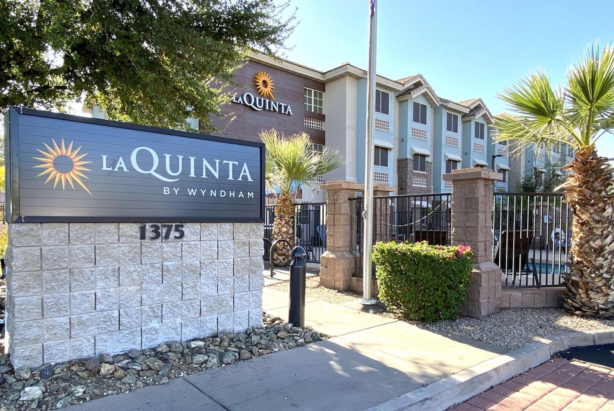 La Quinta & By Wyndham University, Phoenix