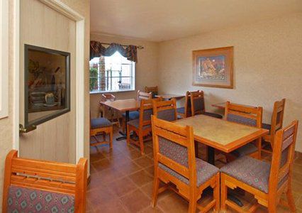 La Quinta & By Wyndham University, Phoenix Hotel 2*